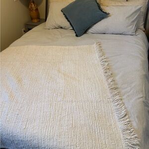 Elegant Cream Throw Blanket